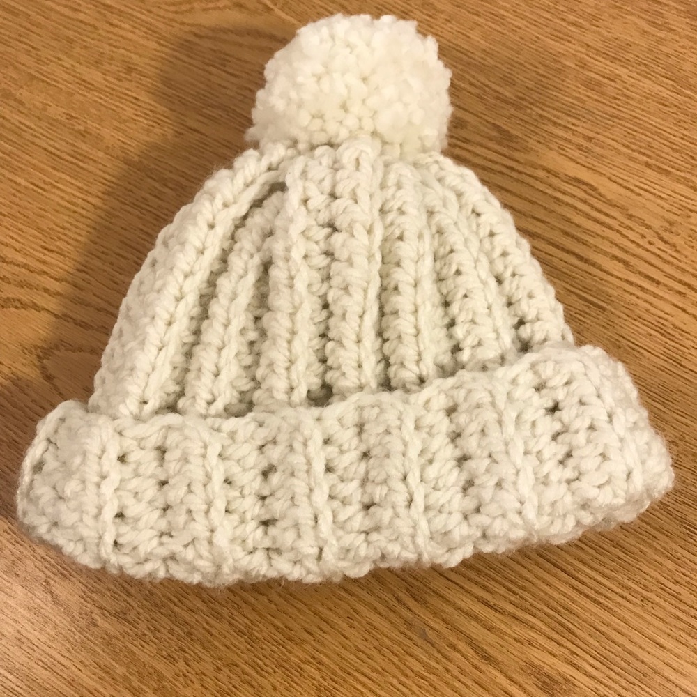 HANDMADE CROCHET WHITE HAT